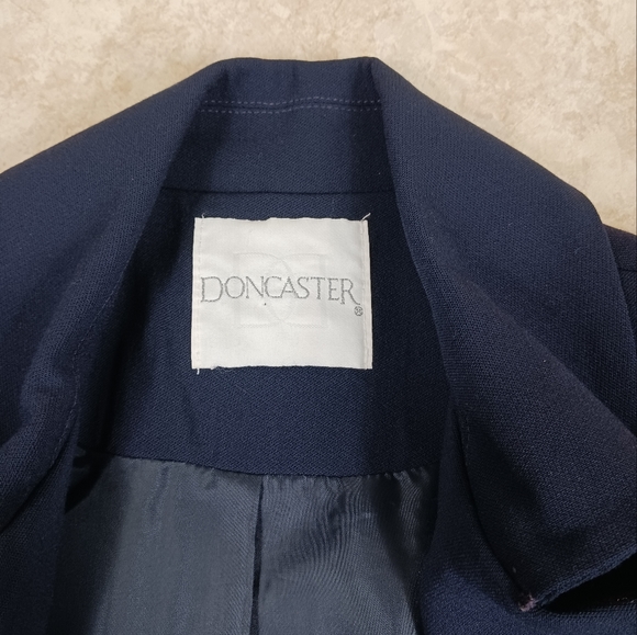 Vintage DONCASTER Crop Blazer Size 4 Dark Blue - Picture 5 of 7